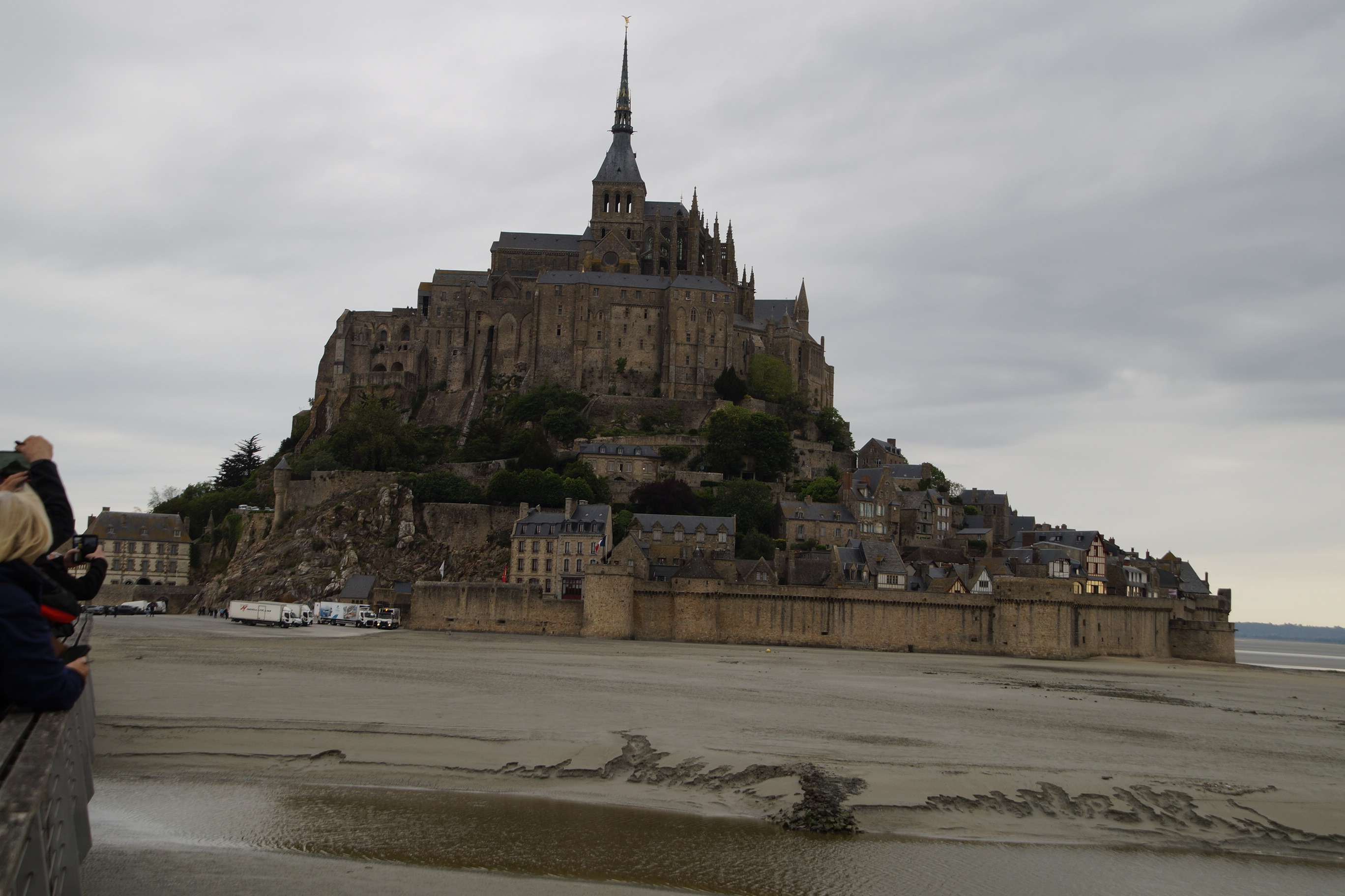 057.jpg 057.jpg